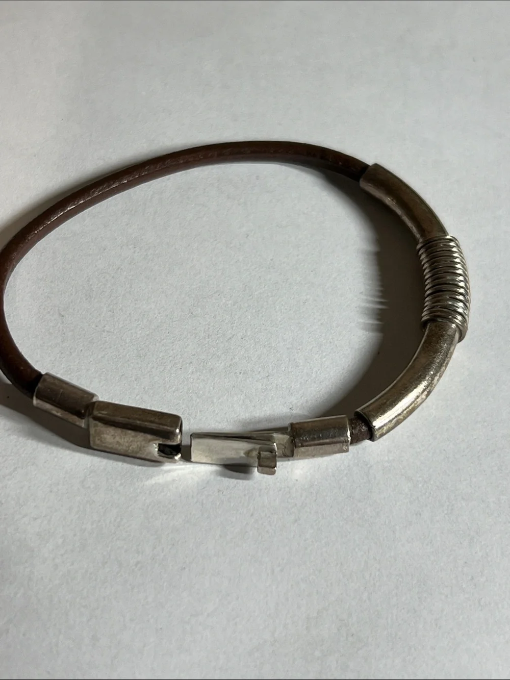 Men’s Brown Leather Bracelet with 925 Silver-Tone Coil Accent